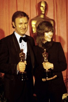 Oscar 1972 Jane Fonda (Klute, O Passado Condena) veste Yves Saint Laurent @ Ron Galella